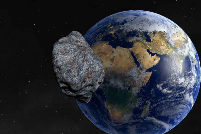 asteroid bersaiz dua kali ganda daripada menara eiffel bakal lintasi bumi
