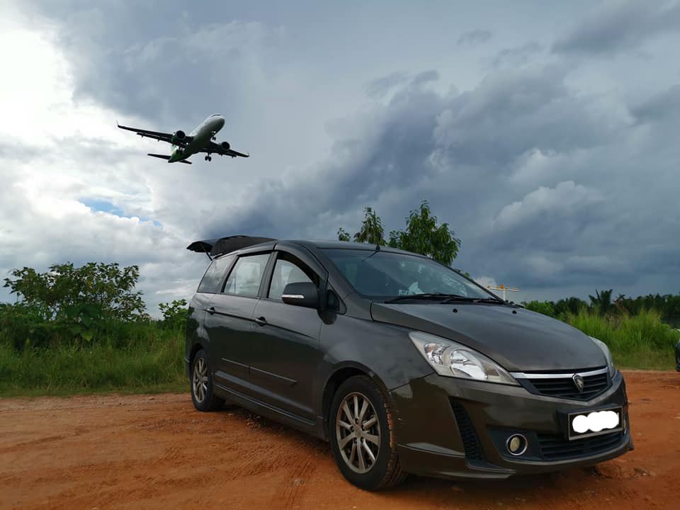 pihak pengurusan tutup ‘port’ viral bergambar dengan kapal terbang selepas tempat dipenuhi sampah sarap