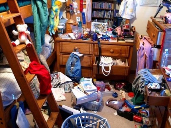 young girl wins uk’s messiest room after parents share shocking photo of her bedroom