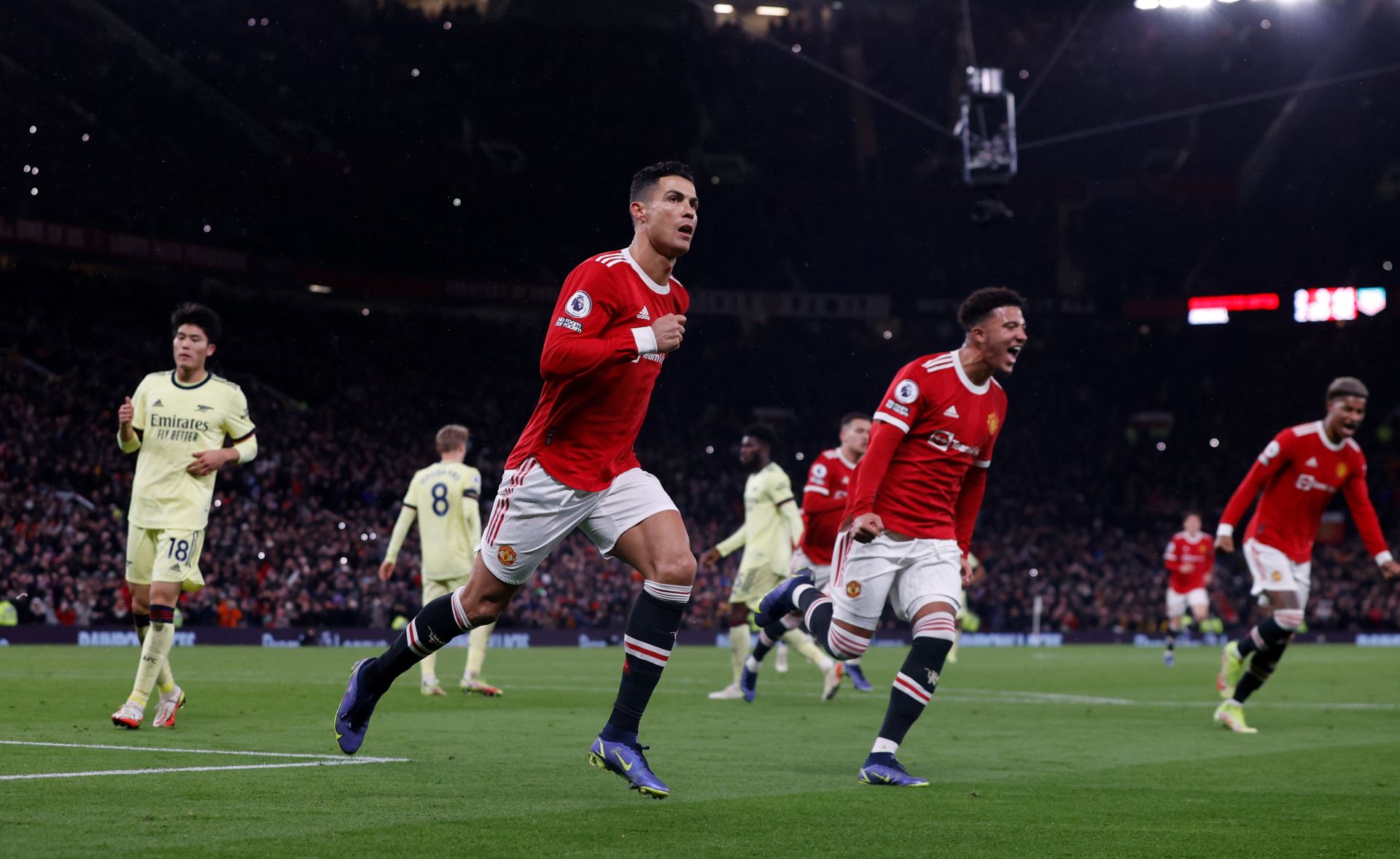 ronaldo becomes the first man to hit 800 career goals