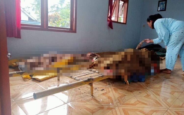 tragedi gunung berapi semeru, pasukan penyelamat temui mayat ibu dan anak berpelukan dibawah lahar panas