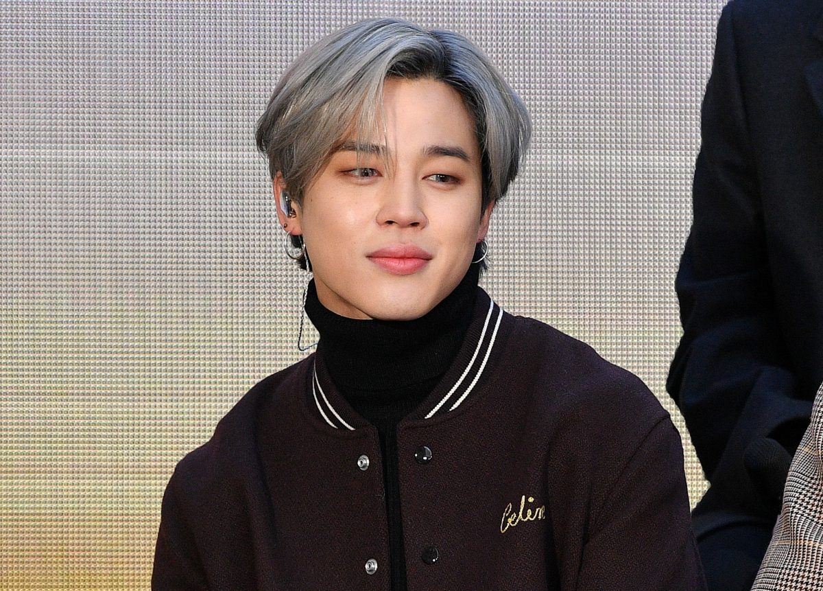 jimin bts pecah rekod soundcloud, jadi yang pertama cecah lebih 300 juta strim