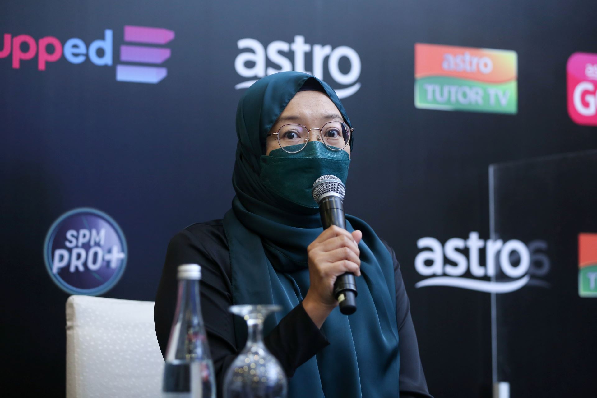 astro teams up with popular tutors for academic series spm pro+