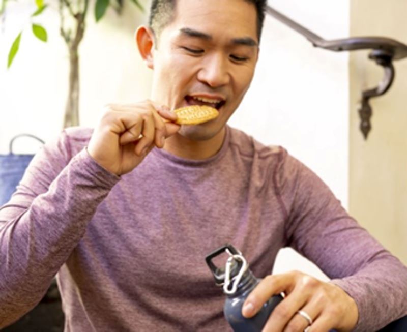 4 tips to snack mindfully