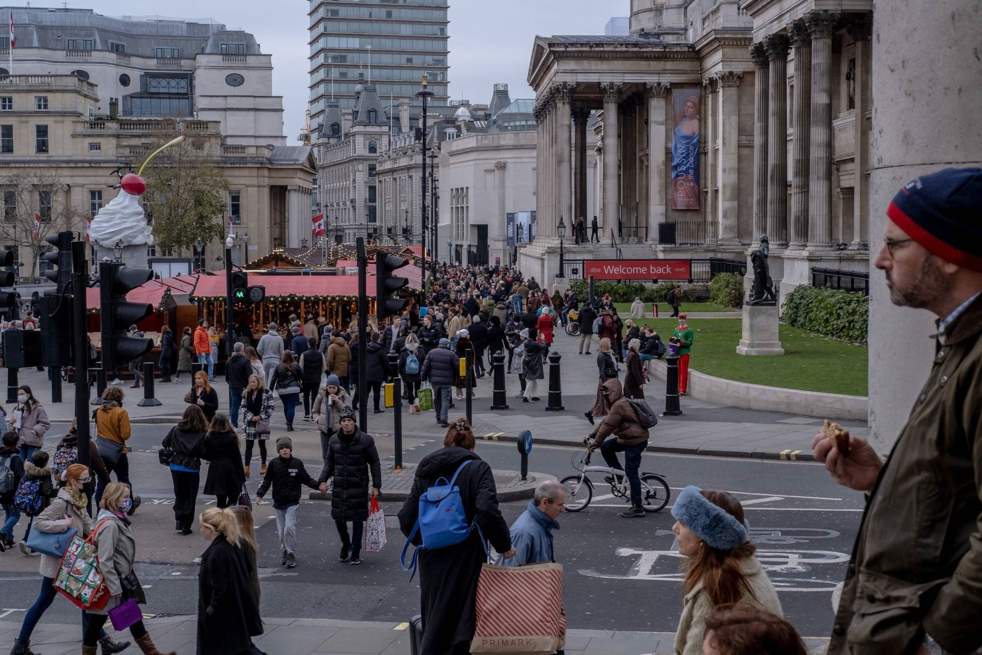 varian omicron makin tersebar ke uk, rakyatnya digesa suntik booster