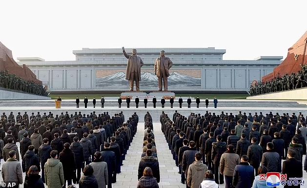 warga korea utara dilarang untuk ketawa selama 11 hari