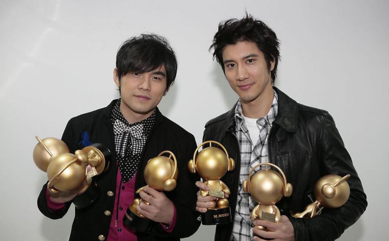 王力宏被控诉私生活混乱❗️周杰伦取消ig追踪