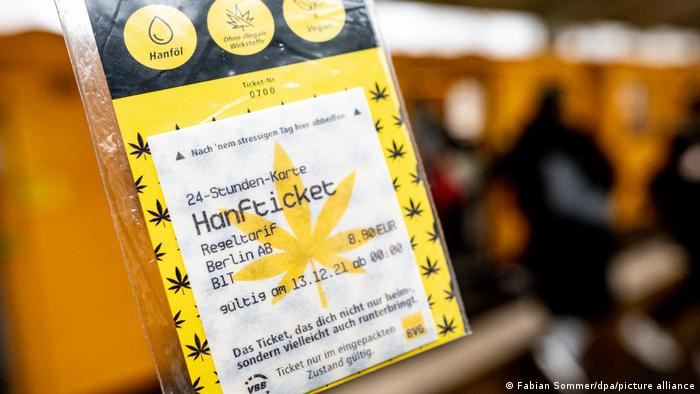 penumpang kini boleh makan tiket ketika guna pengangkutan awam di jerman 