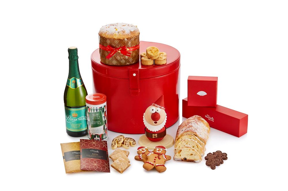 Mandarin Oriental Pearl Christmas gift set snacks desserts