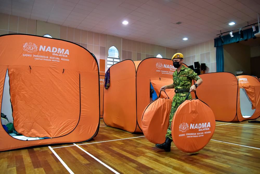 19,000 flood victims still taking shelter at 124 centers nationwide