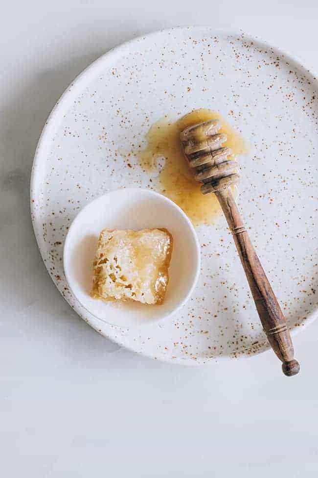 say goodbye to acne-prone skin with these simple diy face masks!