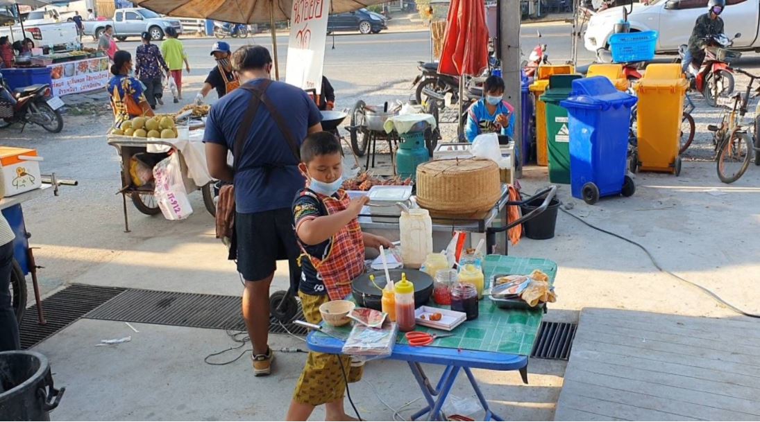 9 year-old learns how to make crepe to sell & support family