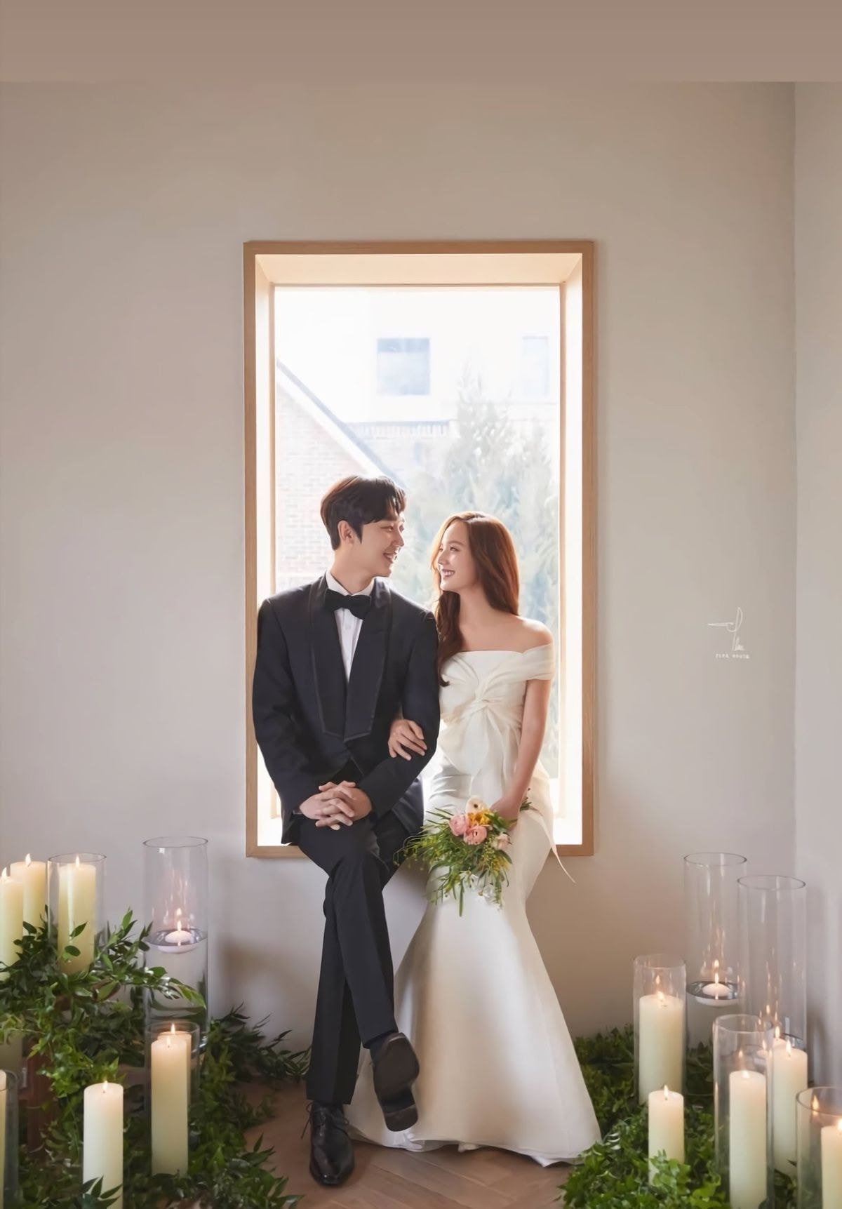 《penthouse 2》柳真与尹钟焄的婚纱照曝光！👰网友：差点以为是真的