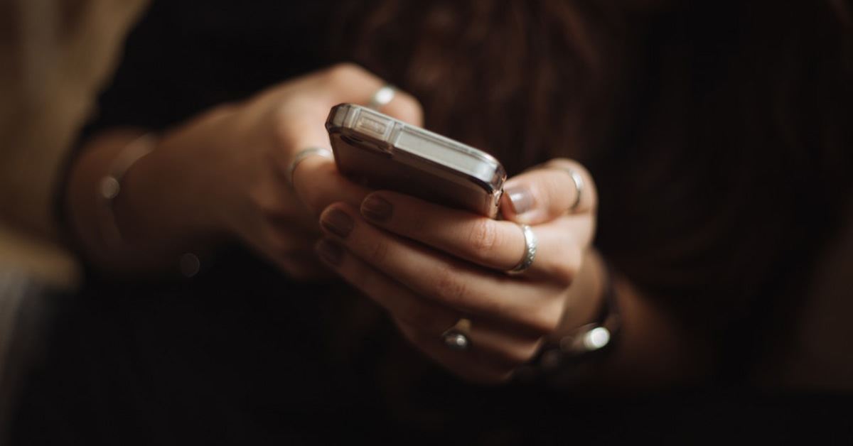 lidah boleh menjerumuskan kita dalam banyak masalah, “jagalah lisanmu” 