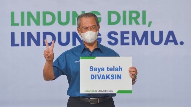 muhyiddin_yassin_covid_jab-2.jpg