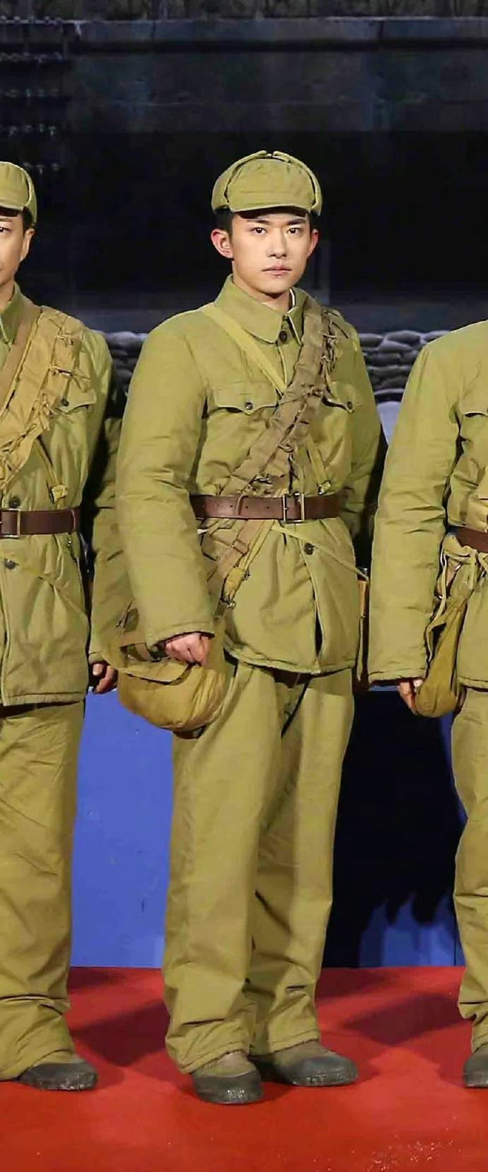 🔥易烊千玺参演新电影❗️《长津湖》军装很有型