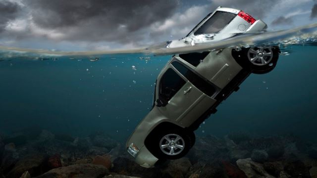 sinking-car-2.jpg