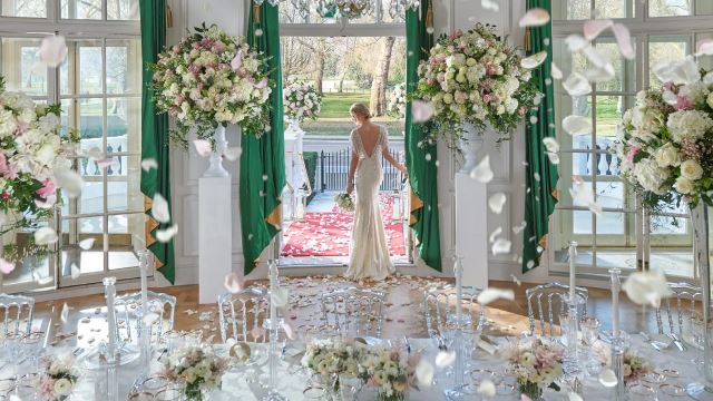 “lepas makan kena basuh pinggan sendiri”, tetamu dipaksa jadi tukang cuci akibat pengantin tak cukup bajet di majlis perkahwinan