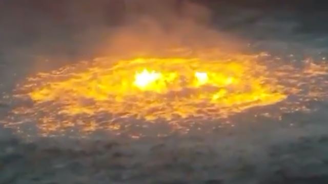 [video] kebakaran ‘mata api’ berbentuk bulat berlaku di perairan teluk mexico