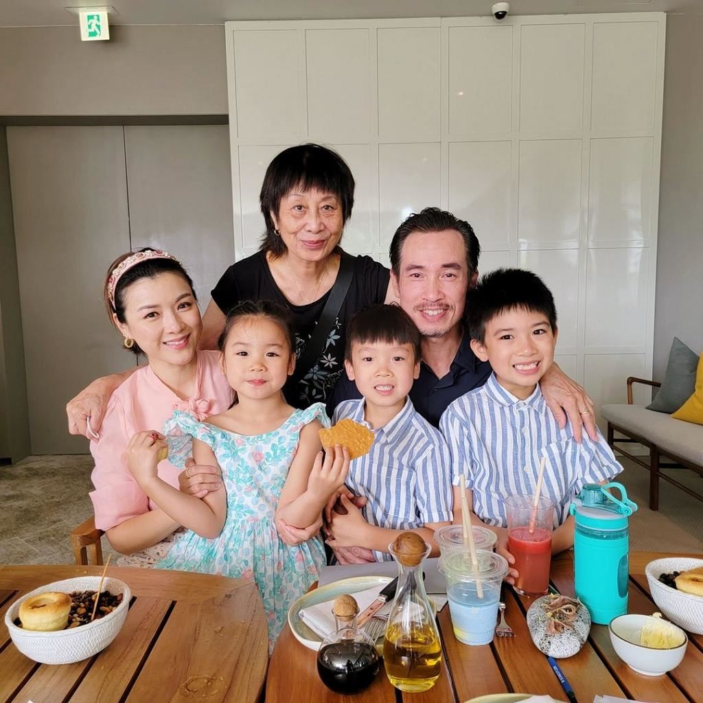 与陈茵媺相爱11年仍甜蜜❗️陈豪坚持每天为老婆准备一杯专属咖啡☕️