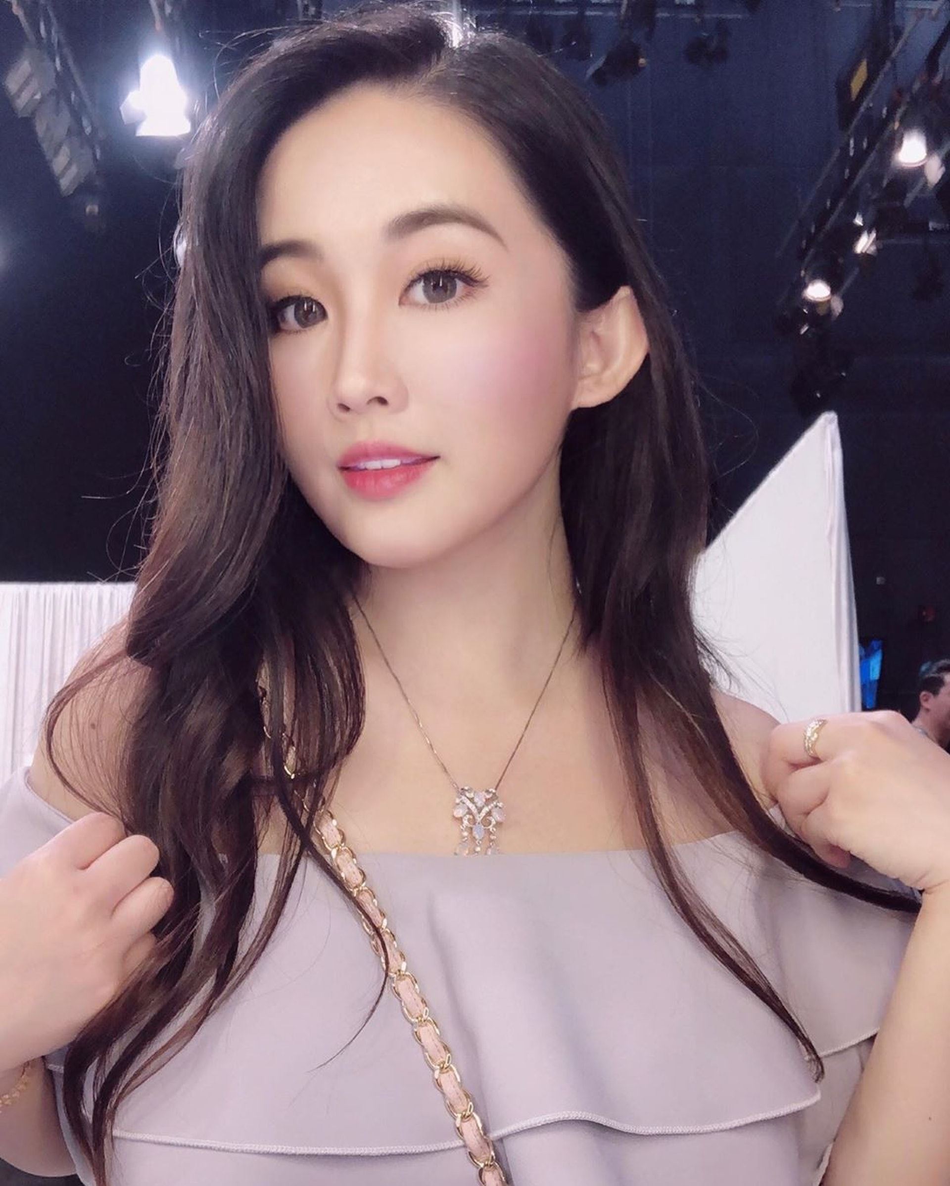 《宝宝大过天》黄文意演「肥师奶」获赞赏❗️现实生活可是「10亿千金」🔥