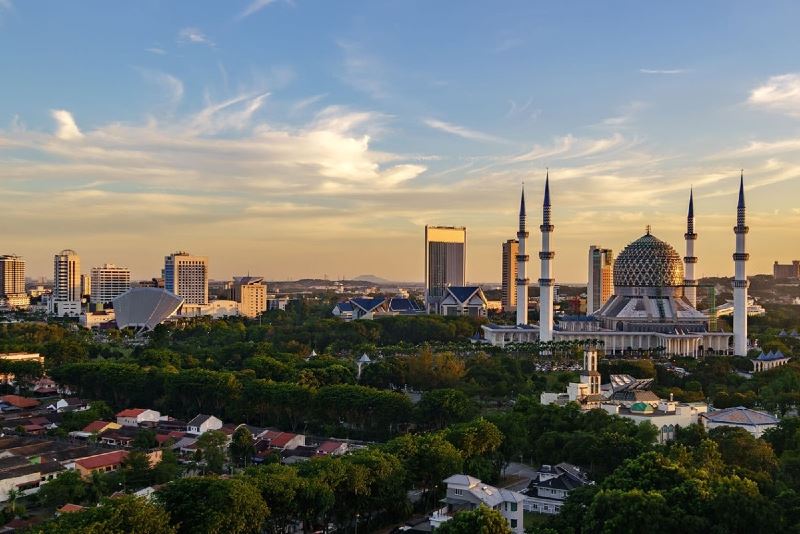 here are 6 educational destinations in selangor for you and the younglings!