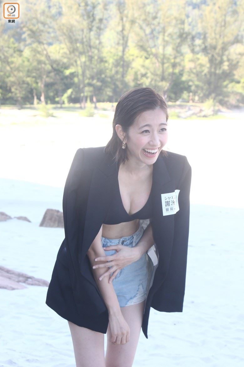 比基尼上阵拍广告❗️陈自瑶大秀傲人身材🔥