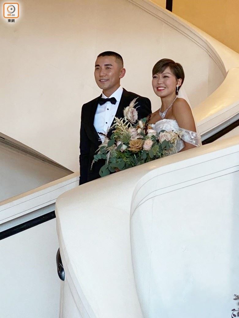 喜上加喜❗️今天迎娶梁诺妍❗️洪永城宣布老婆已怀孕：预产期在12月