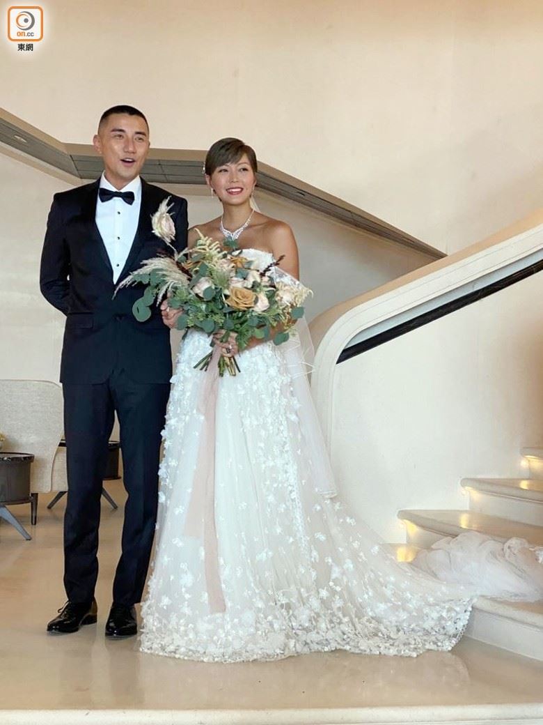 喜上加喜❗️今天迎娶梁诺妍❗️洪永城宣布老婆已怀孕：预产期在12月