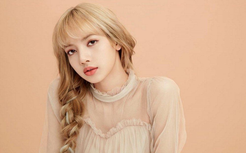 selepas jennie dan rosé, giliran lisa blackpink pula tampil debut solo
