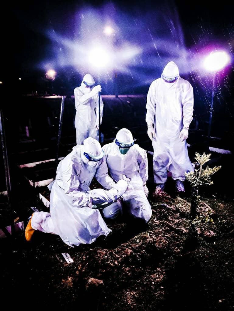 pasukan pengurusan jenazah jawi sebak urus jenazah bayi berusia 38 minggu meninggal dunia akibat covid-19