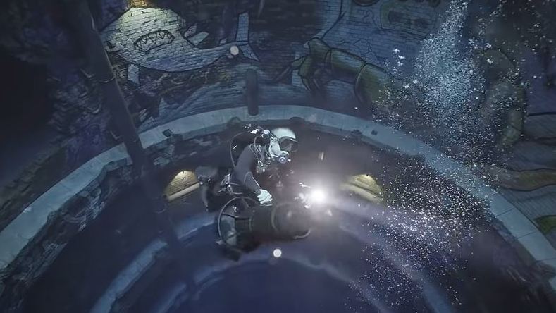 bukan sahaja menara tertinggi, dubai kini punyai kolam renang terdalam di dunia