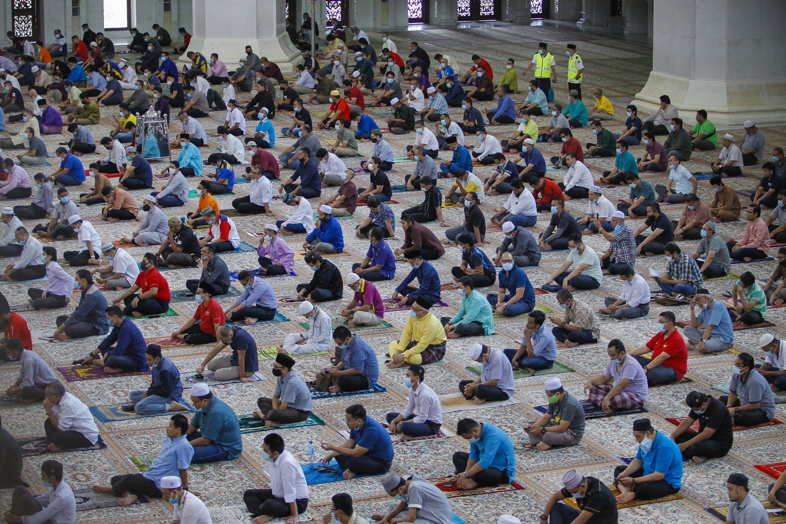 sarawak bagi ‘lampu hijau’, benar solat aidiladha dengan kapasiti terhad