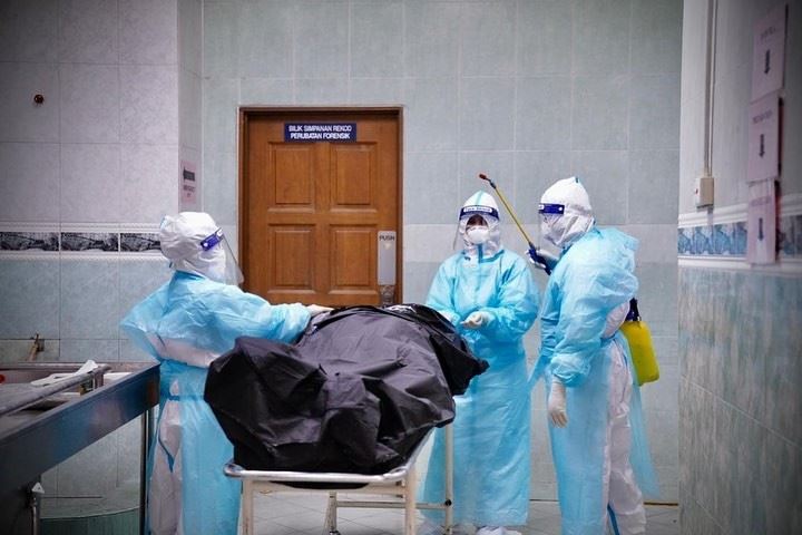 pasukan pengurusan jenazah jawi dan jakim tetap komited, sebak urus jenazah mangsa covid-19