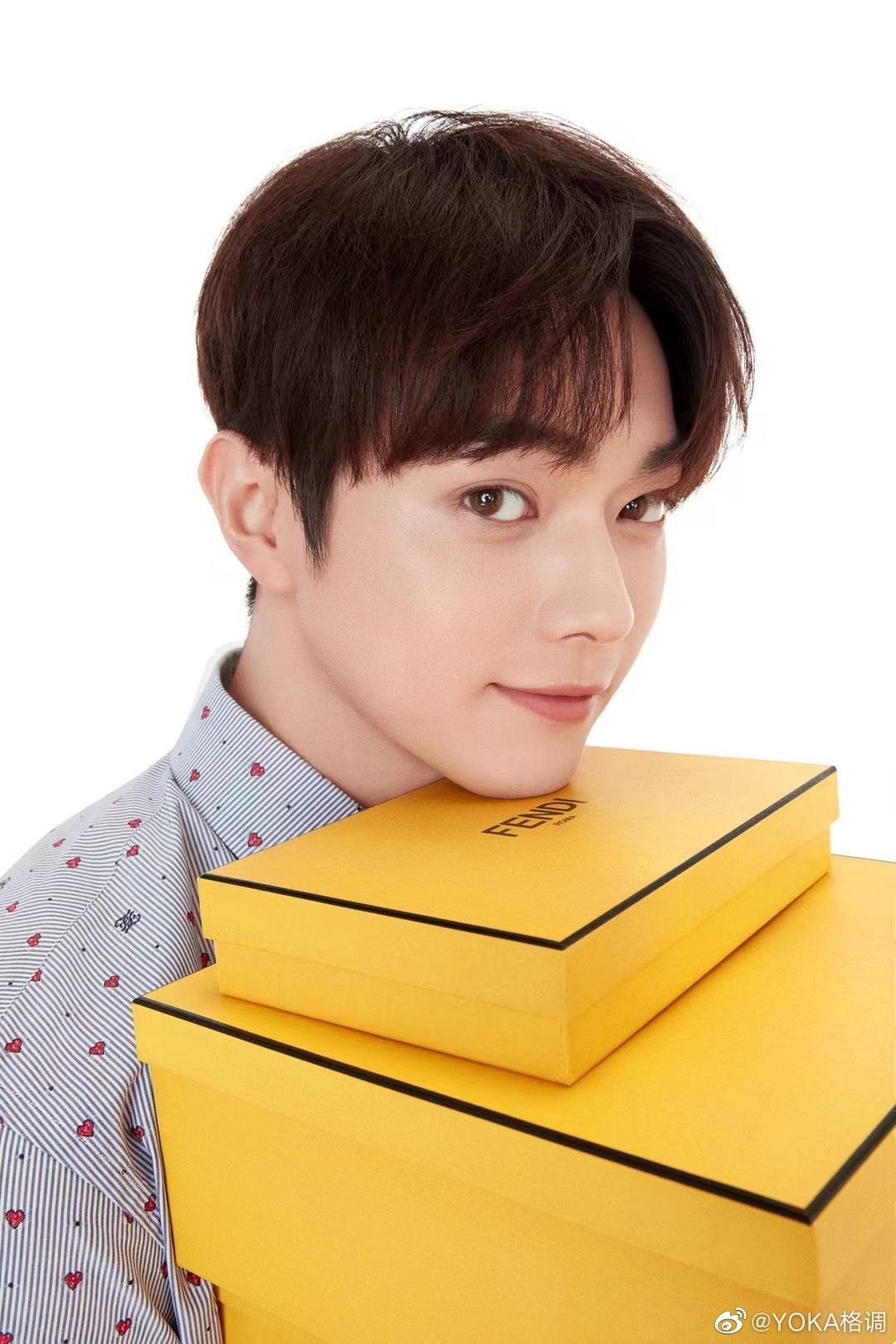 【多图】许凯和娜扎拍摄情侣写真❗️额外登对呢❤️