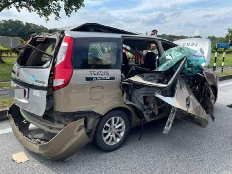 disinfectant spray canister explodes in a taxi, injures taxi driver