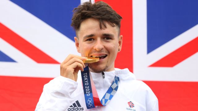 tokyo 2020: pingat diperbuat daripada barang terpakai, jawatankuasa olimpik saran atlet henti gigit pingat