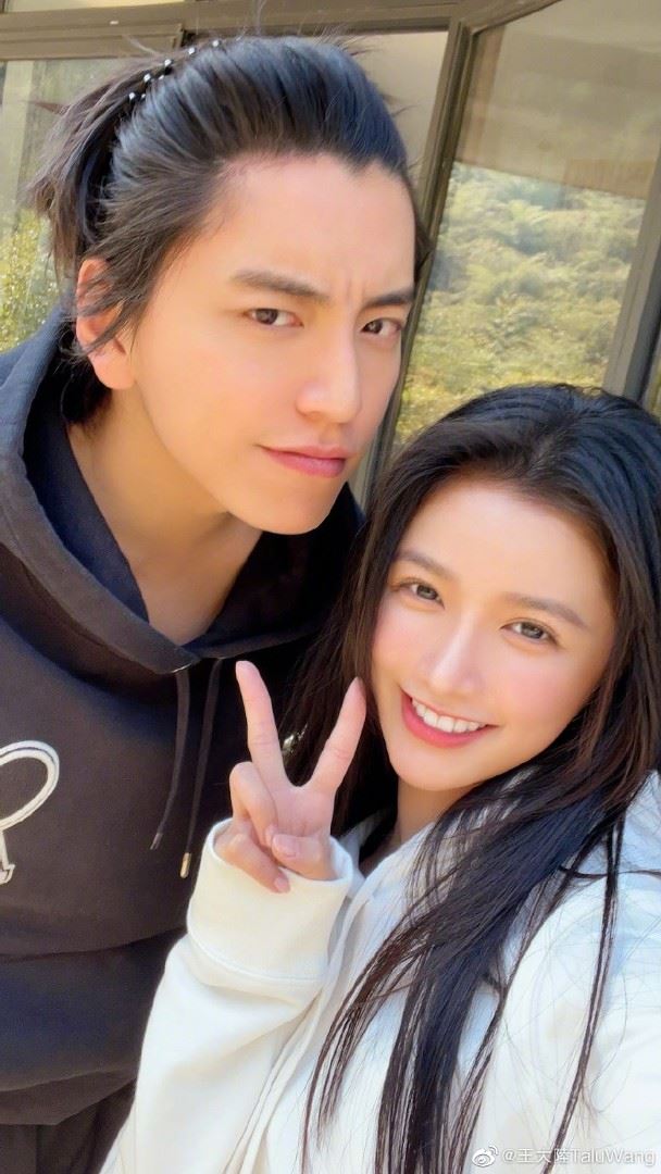 王大陆台湾女友暗指蔡卓宜是小三❓❗️ivy发文「绿色是原谅的颜色」🍃