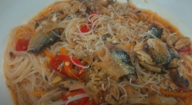 mmm…yummy? ni 5 makanan yang ‘dicipta’ bila lapar gila kat rumah tapi tak cukup barang dapur