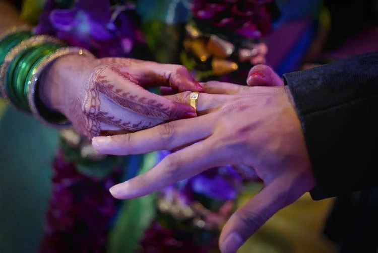 kakak meninggal di hari perkahwinan, adik ganti jadi pengantin wanita