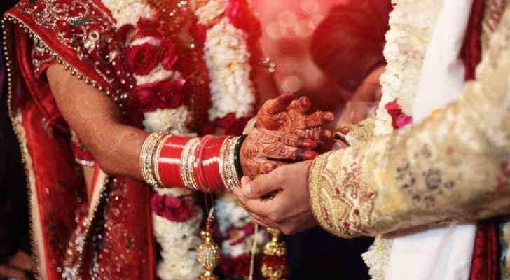 bride in india dies of heart attack during wedding ritual, groom proceeds to marry her younger sister with her body in the next room