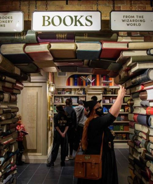kedai harry potter terbesar di dunia dibuka