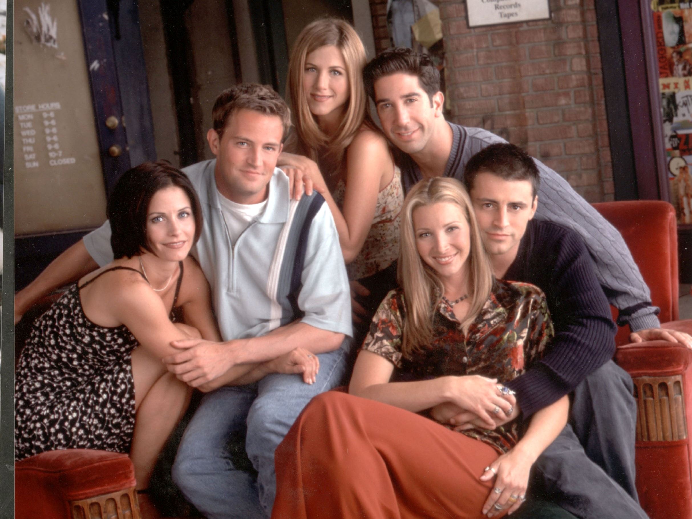 7 things in “friends” that millennials today can totally relate to