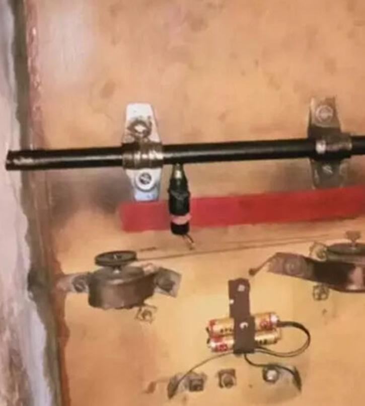 indian man hid lover in his room for 10 years, no one in family knew!