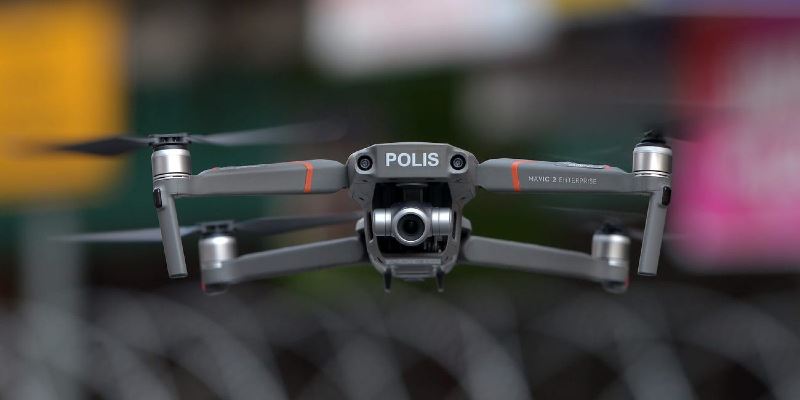 police in terengganu are using drones to scan body temperatures