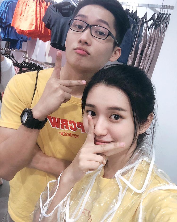 弟弟离世❗️秋雯上载多张合照悼念：好想好想...