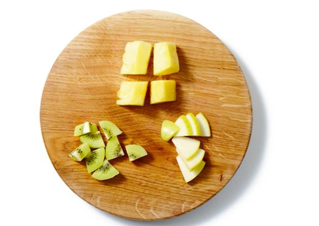 神奇！想消除痘痘，快把这3种水果切片泡水喝！