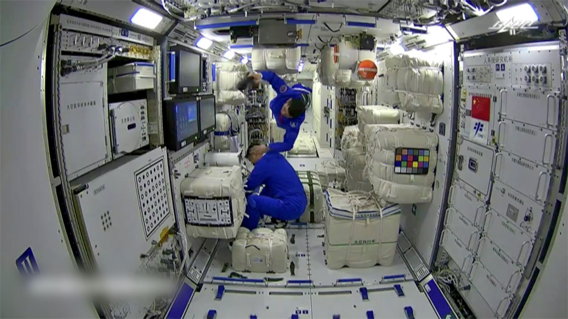 tiga angkasawan china berlepas ke angkasa lepas, kemudahan lengkap ‘modul teras tianhe’ jamin keselesaan angkasawan
