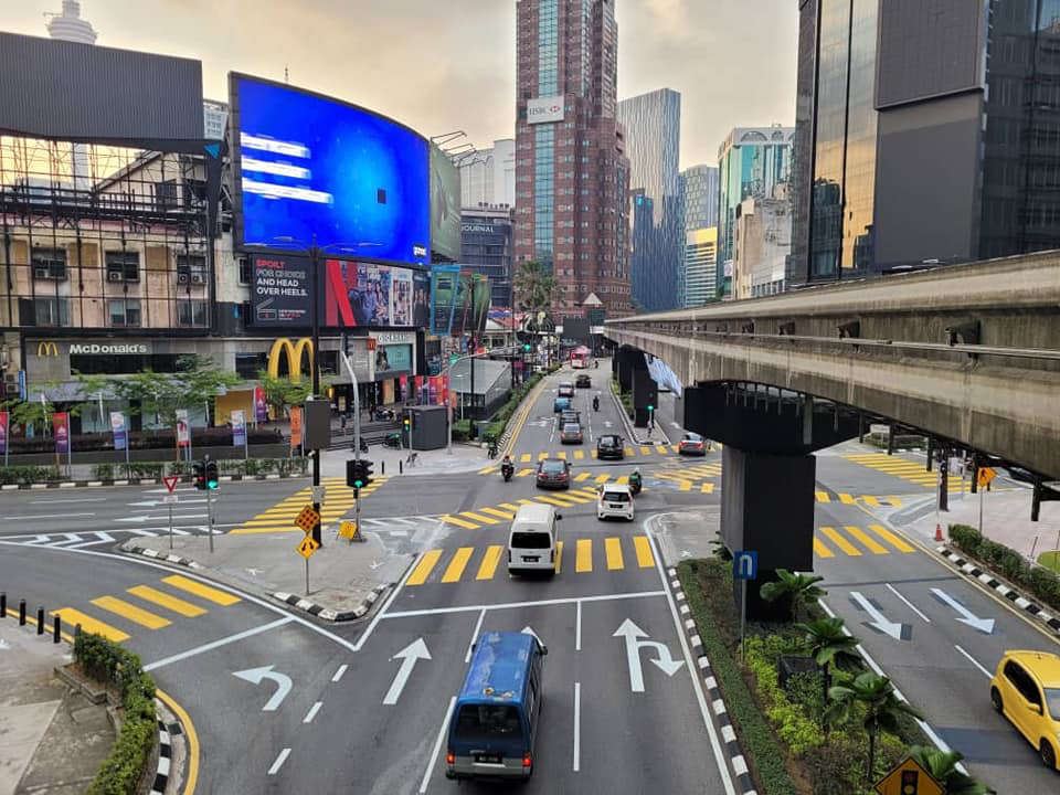 malaysia now has its very own shibuya crossing in the heart of kl