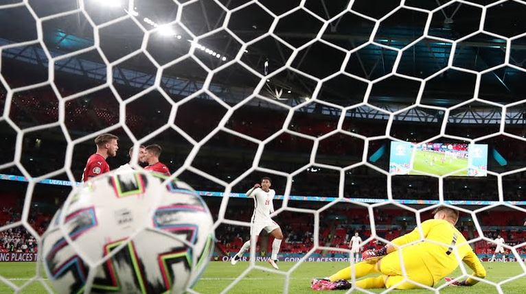 sterling pastikan england ke pusingan 16 terbaik euro 2020